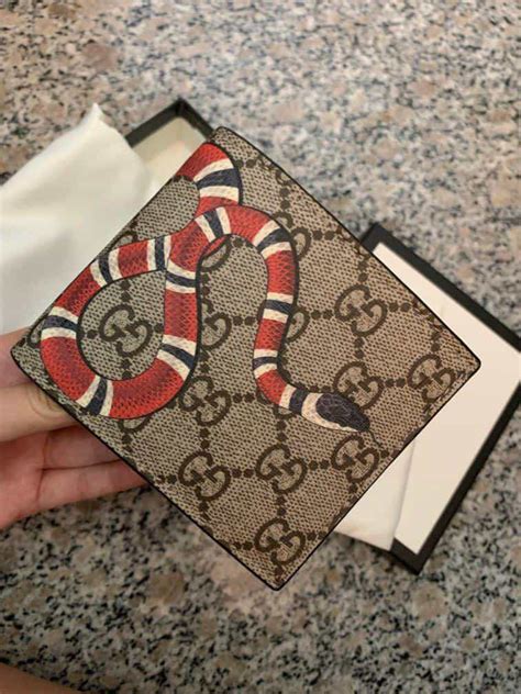 fake gucci wallet.